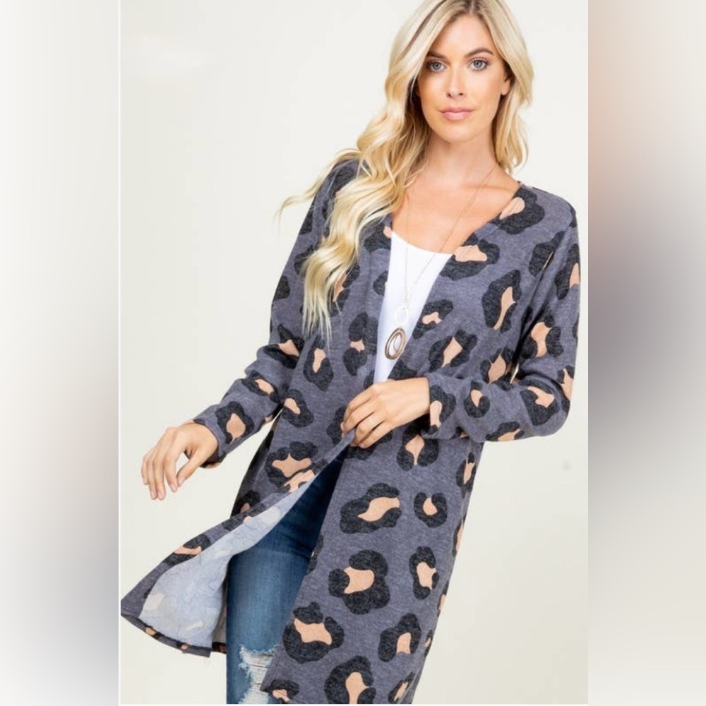 HEIMISH USA Gray and Black Leopard Print Cardigan XL Cover Up